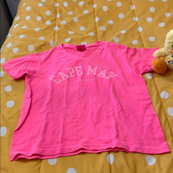 Neon pink Cape May vintage graphic tee, small. - Picture 2 of 4
